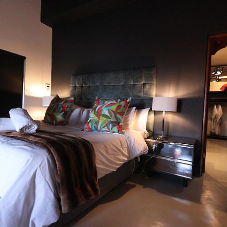 Bali At Scenic Haven Lodge In Hartbeespoort Exteriör bild