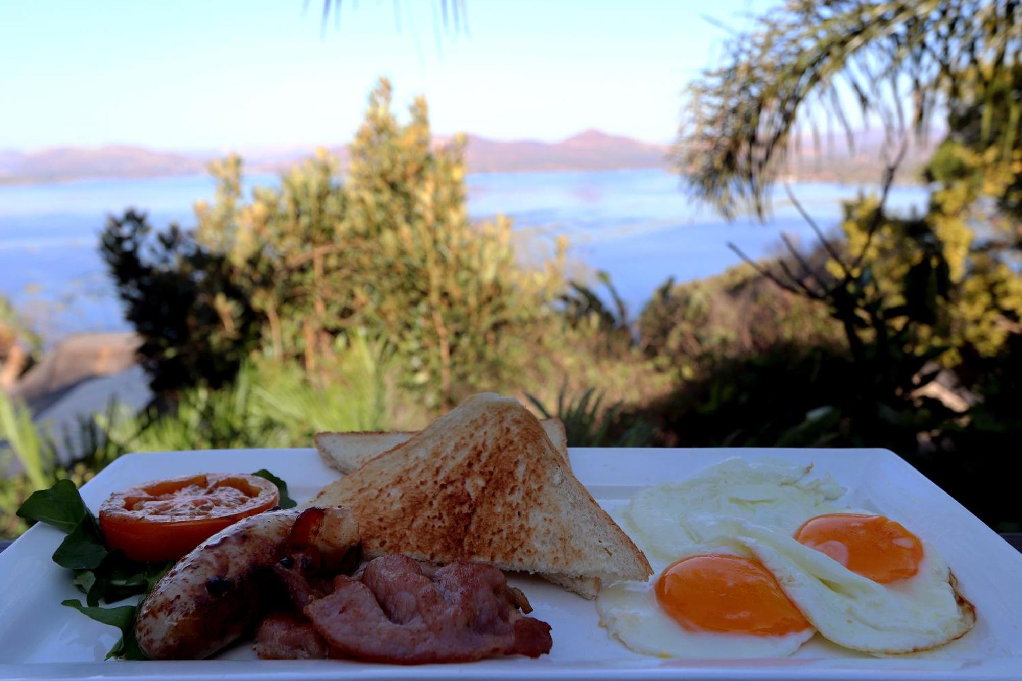 Bali At Scenic Haven Lodge In Hartbeespoort Exteriör bild