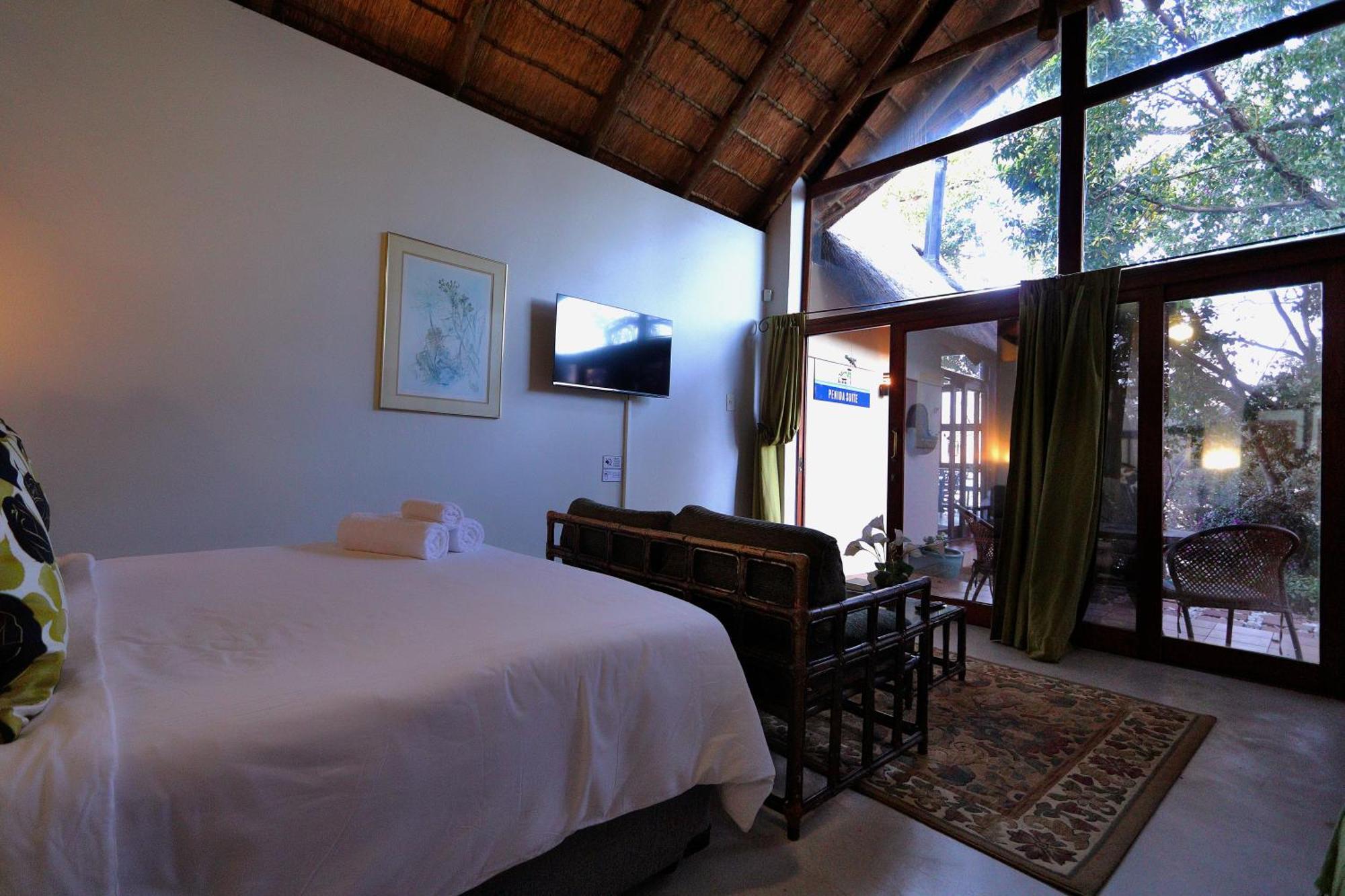 Bali At Scenic Haven Lodge In Hartbeespoort Exteriör bild
