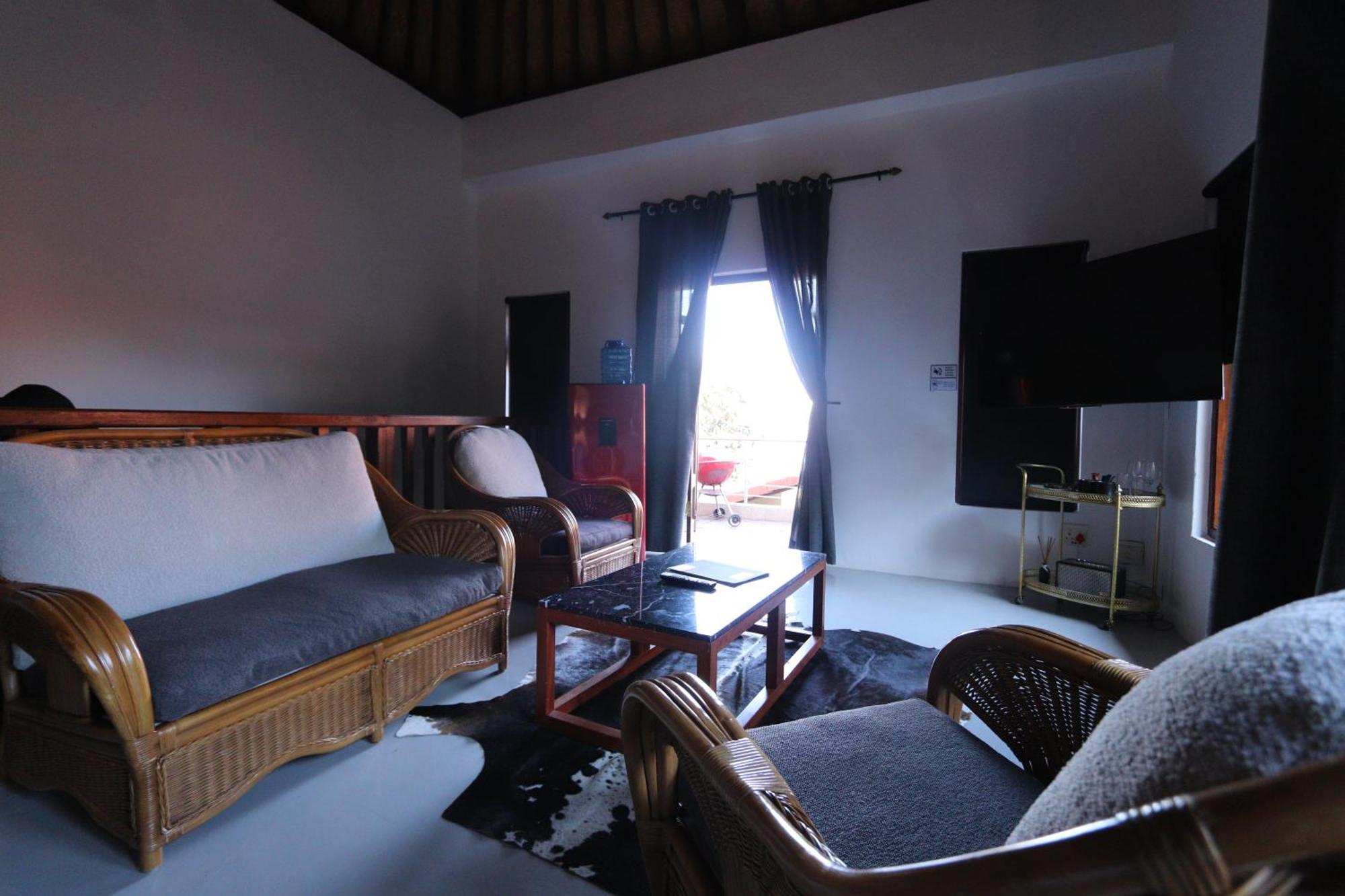 Bali At Scenic Haven Lodge In Hartbeespoort Exteriör bild
