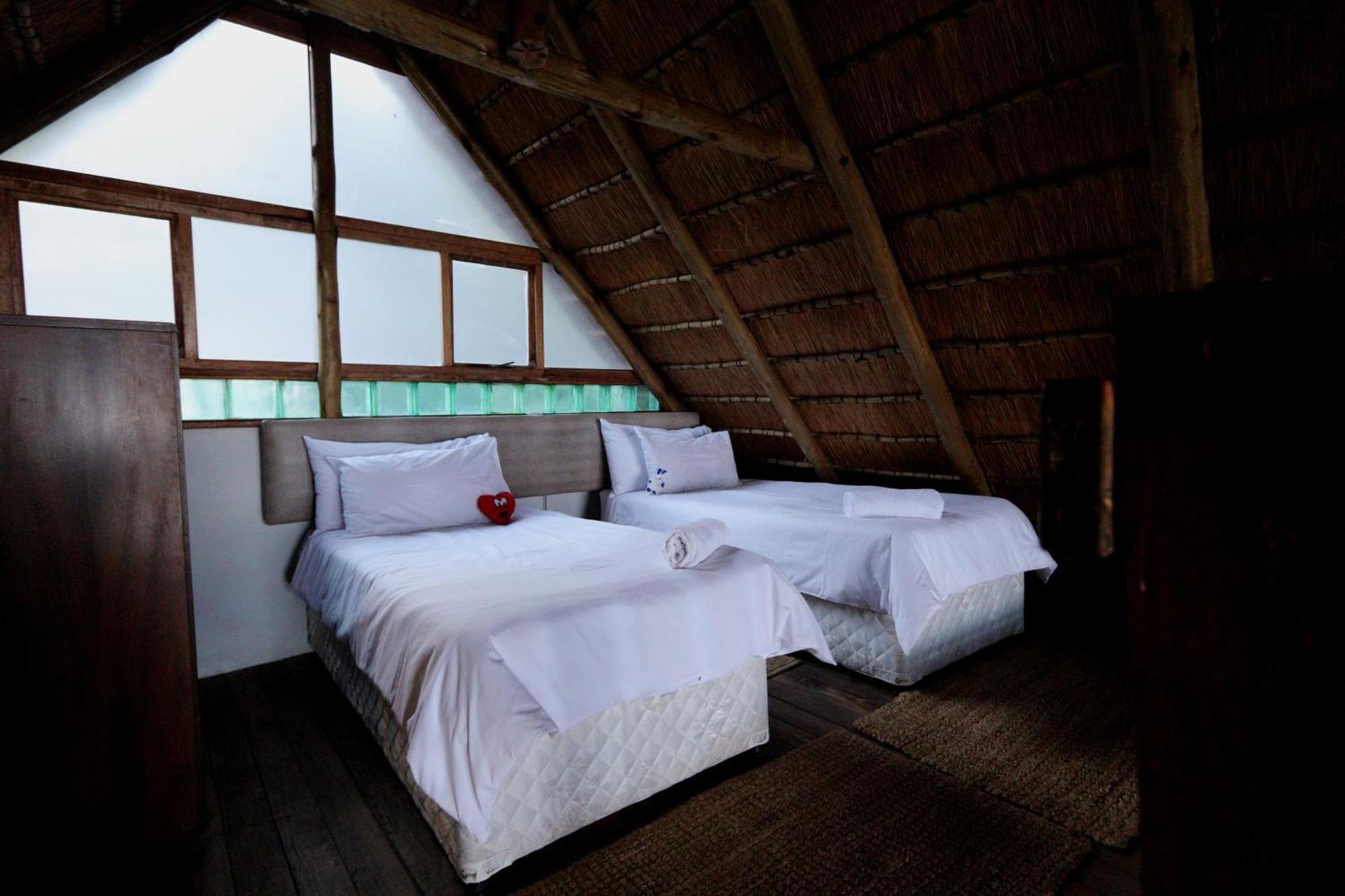 Bali At Scenic Haven Lodge In Hartbeespoort Exteriör bild