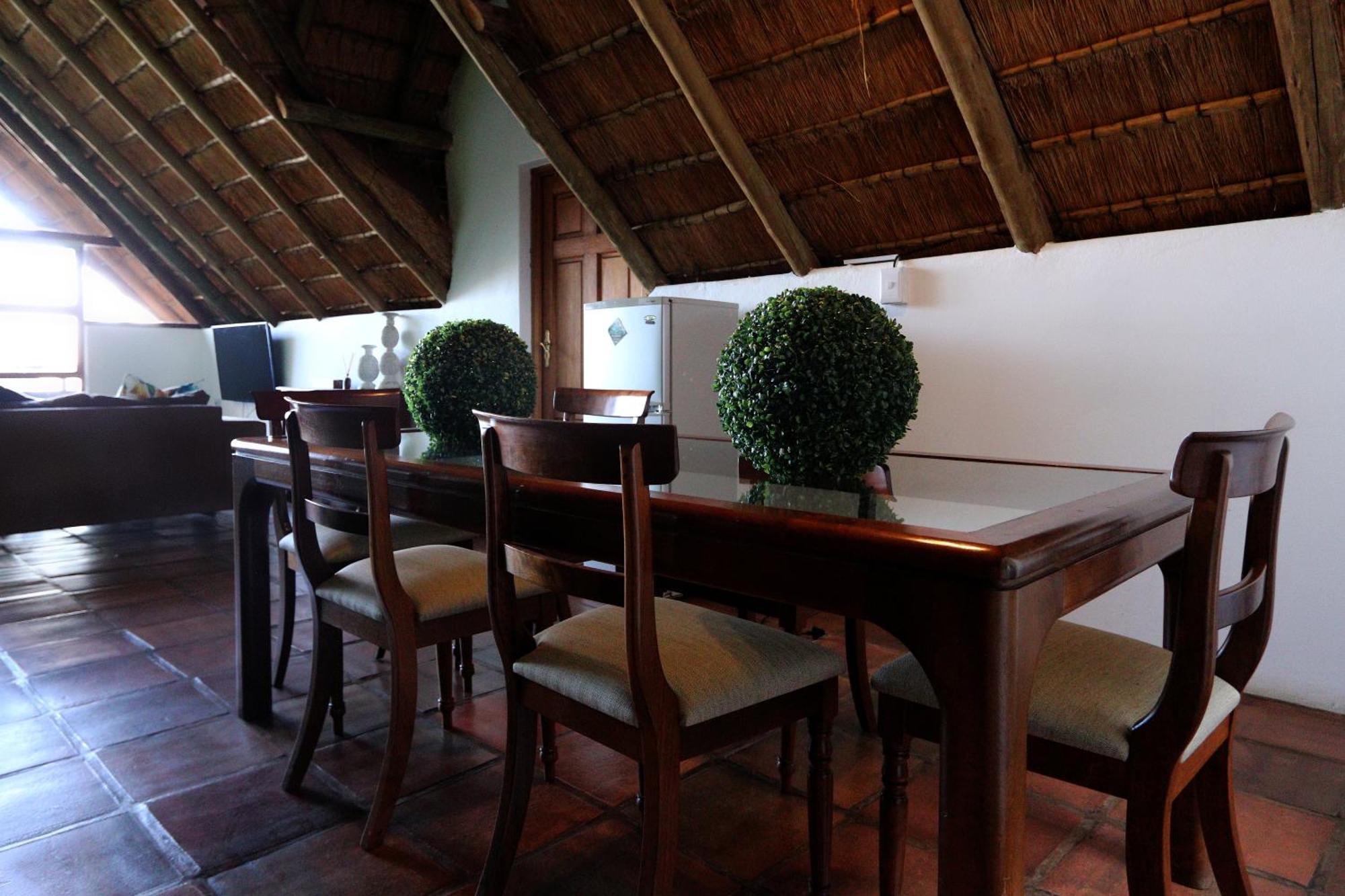 Bali At Scenic Haven Lodge In Hartbeespoort Exteriör bild