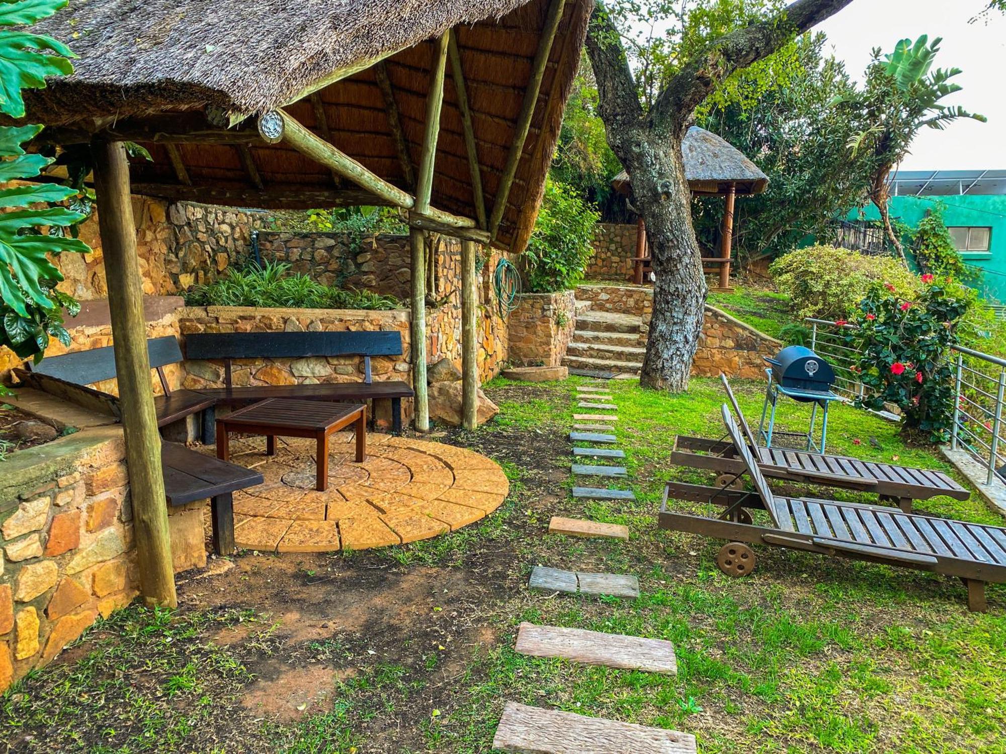 Bali At Scenic Haven Lodge In Hartbeespoort Exteriör bild